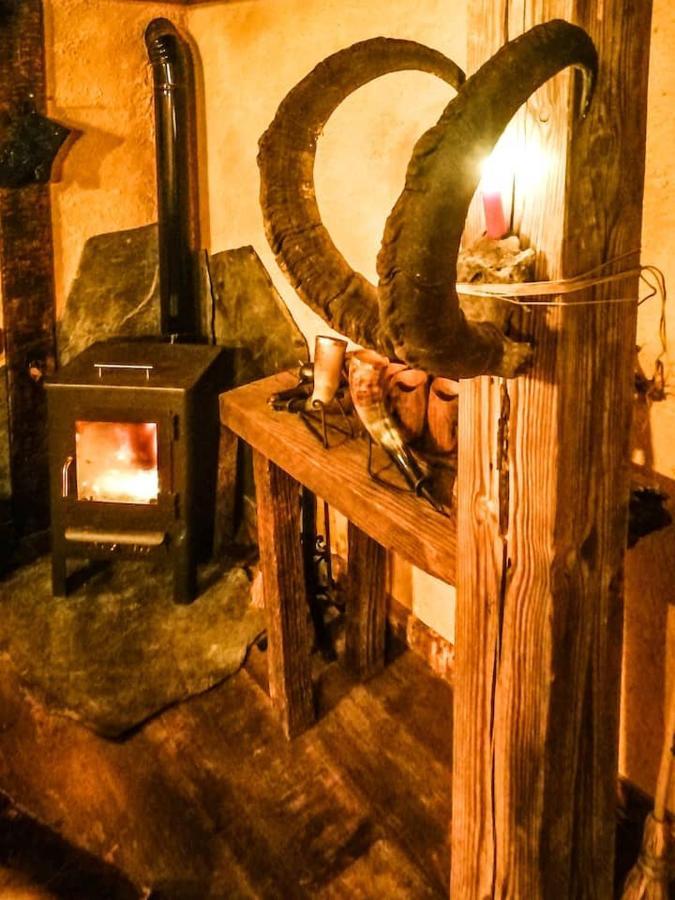 El Descanso De Odin ¡Una Autentica Posada Vikinga! Mataelpino Luaran gambar